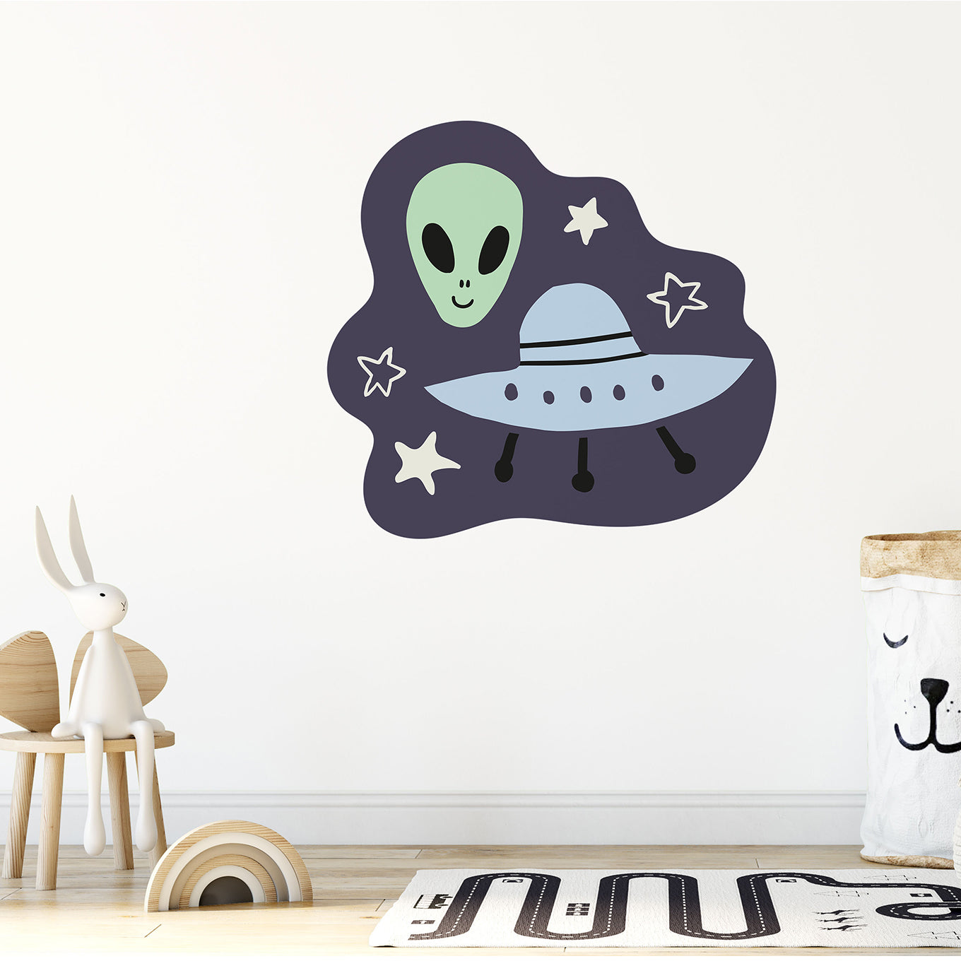 Alien and UFO